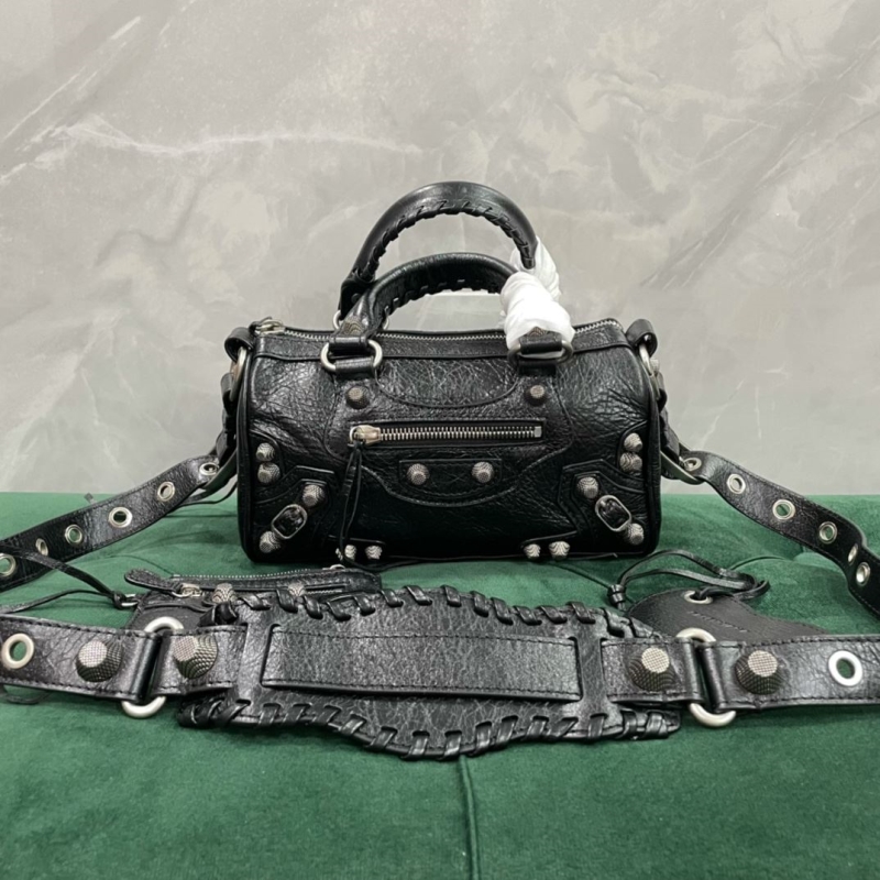 Ba*len*cia*ga top handle bags
